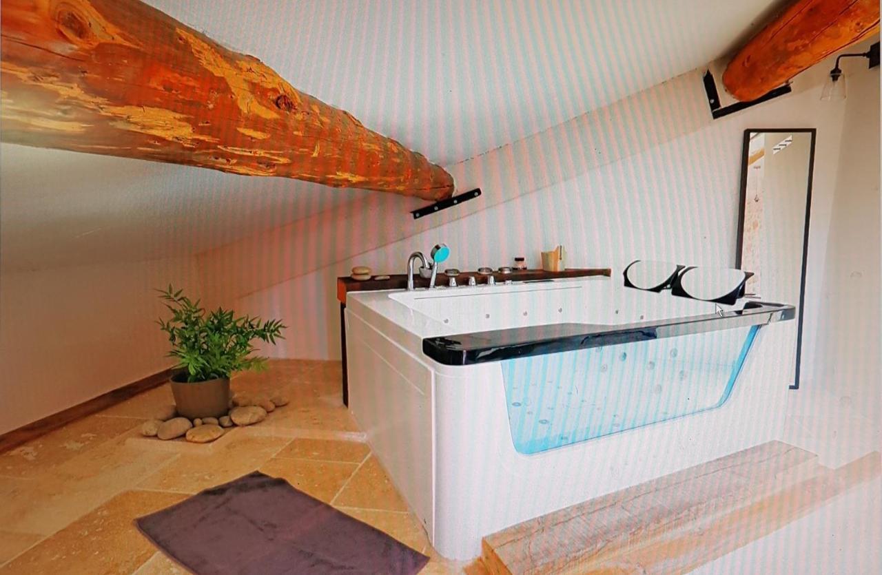 Appartement De Charme Sud Luberon Classe 4 Etoiles Puyvert エクステリア 写真