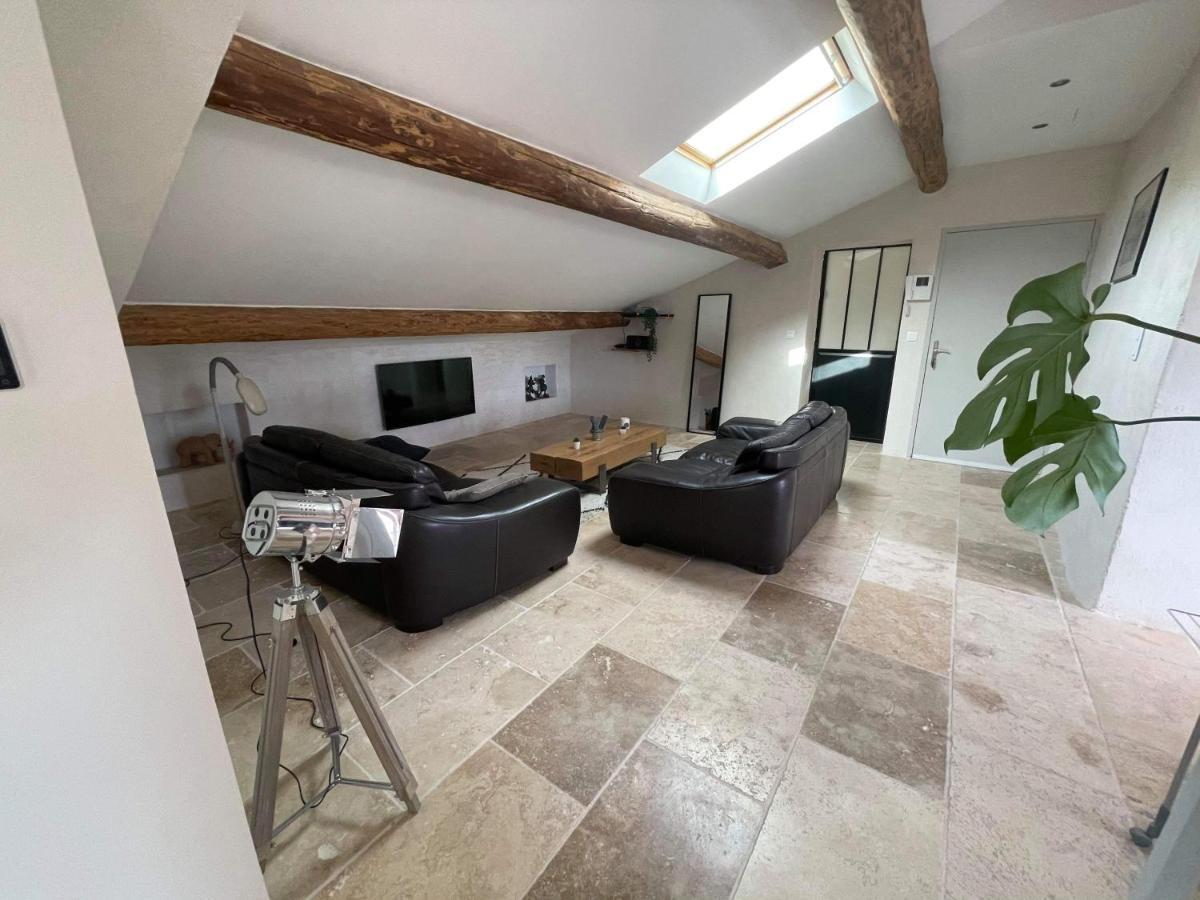 Appartement De Charme Sud Luberon Classe 4 Etoiles Puyvert エクステリア 写真